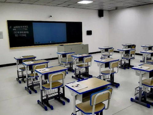 我市教育信息技术应用能力培训基地揭牌